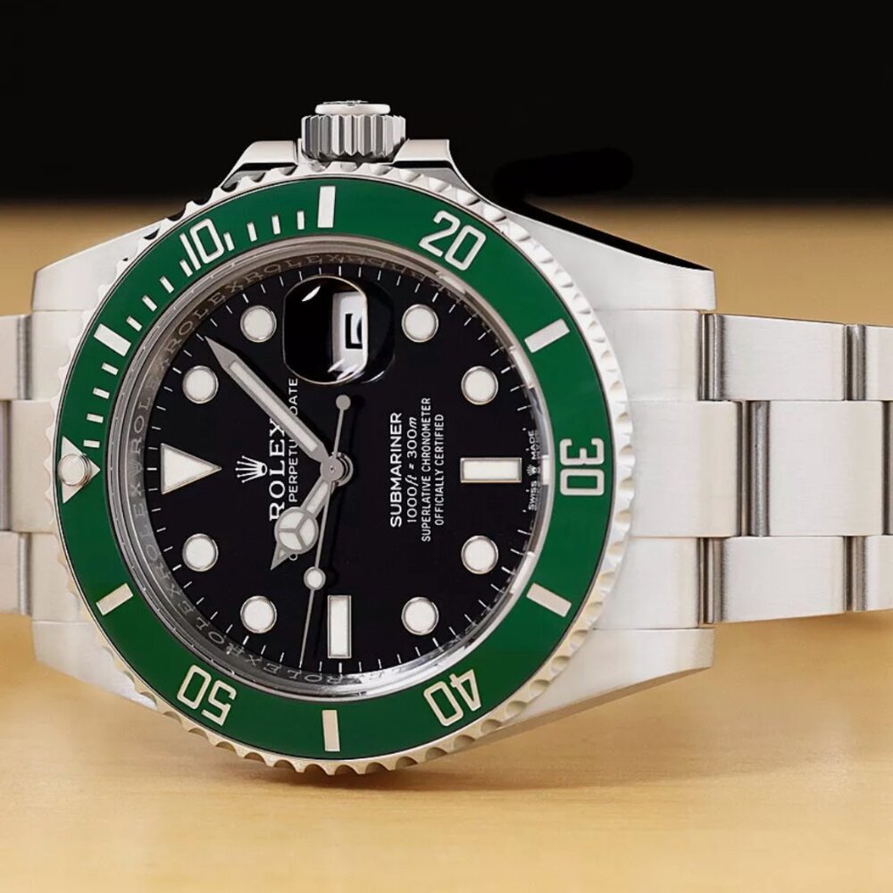 ROLEX MENS SUBMARINER GREEN 41MM STARBUCKS WITH CARDS BOX - Picture 2 of 9